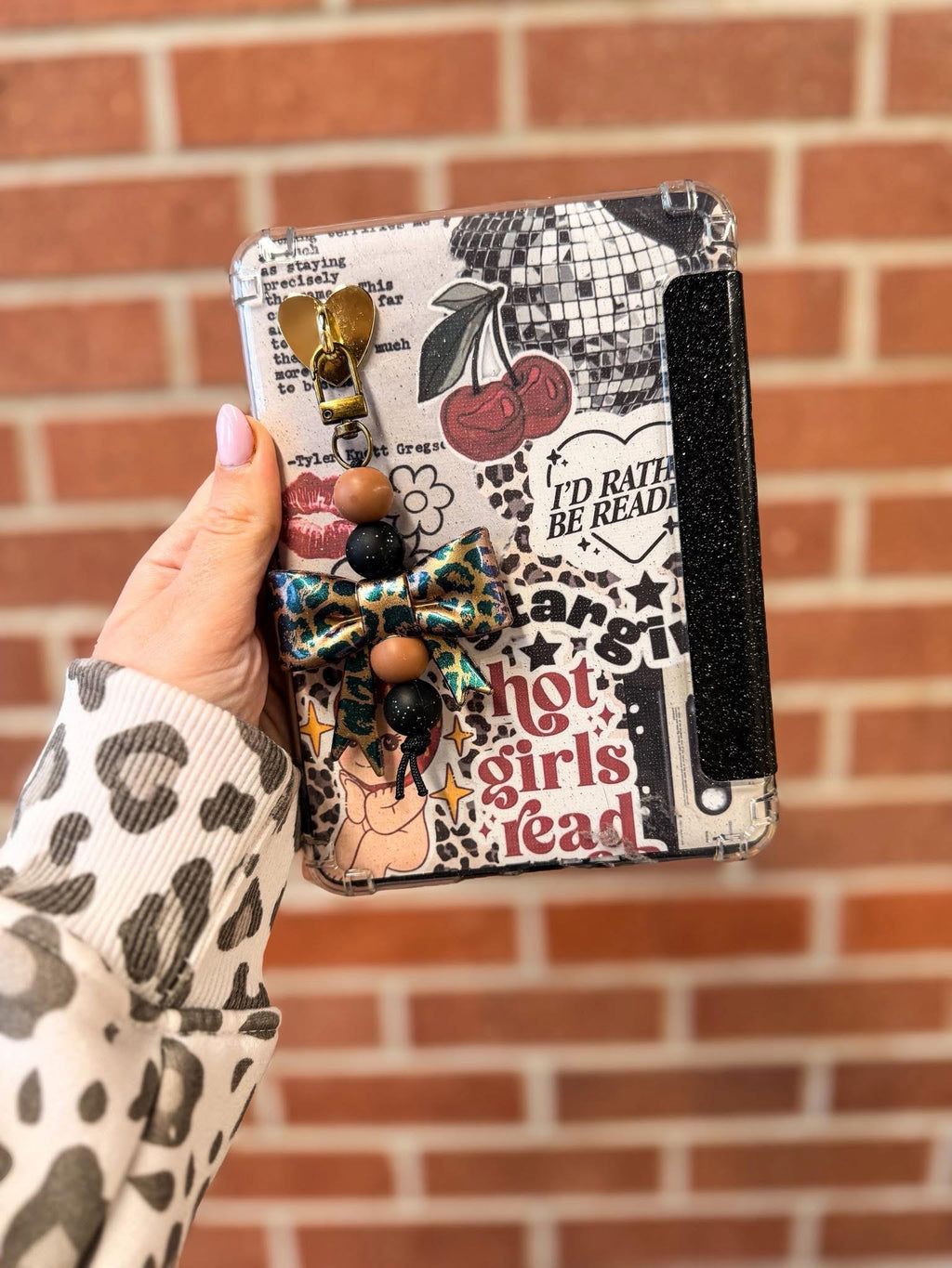 cheetah jumbo bow - low stock!