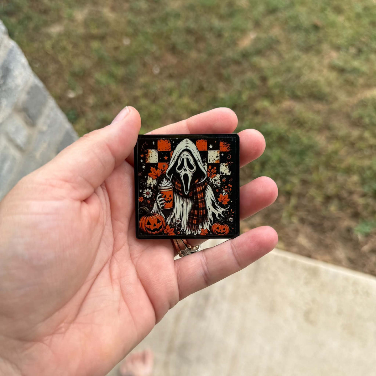 lace ghost popsocket