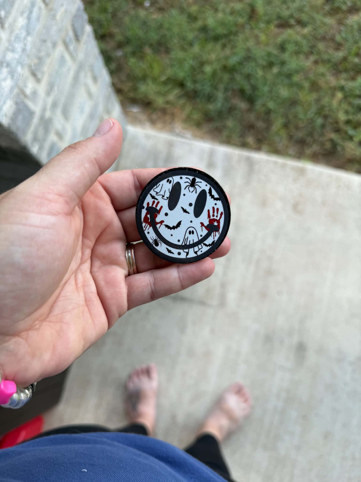 spooky smiley face popsocket